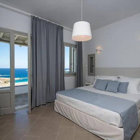 Villa Platinum Paros 3 Bedroom Amazing Sea Views Private Infinity Pool Access Parikia *