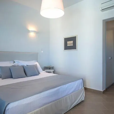 Platinum Paros 3 Bedroom Amazing Sea Views Private Infinity Pool Access Parikia Villa *